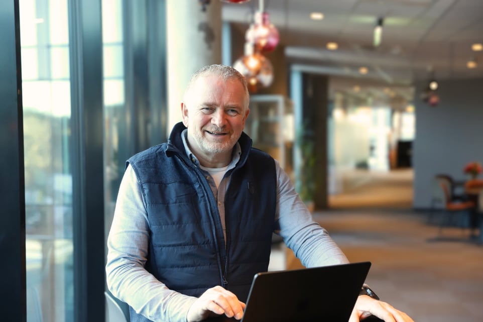 Øyvind Riiber inviterer engasjerte revisorer til å ta del i utformingen av Sticos nye satsning innen revisjon.